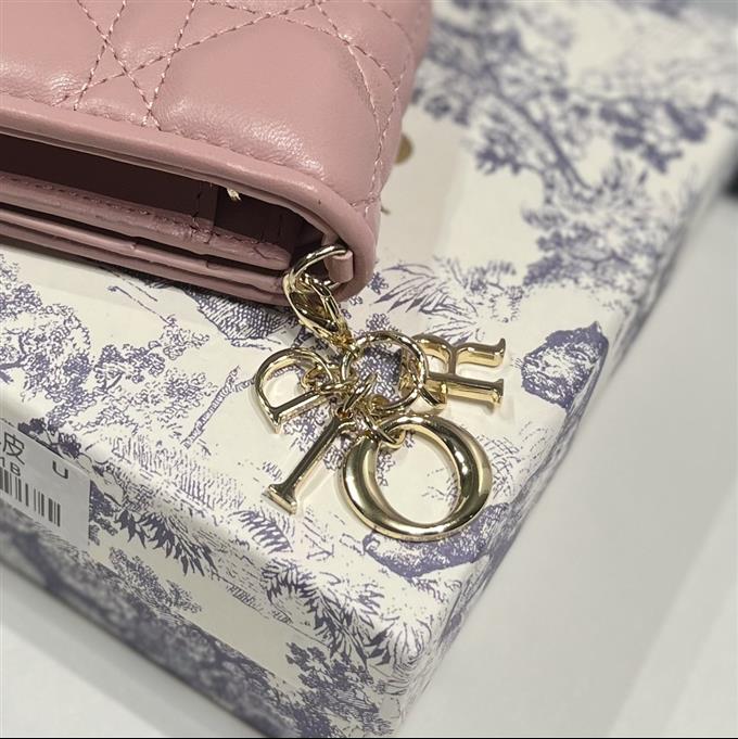 2025228Y 220P182143145